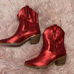 Cowgirl boots. Red boots. Red cowgirl boots. Midi ankle cowgirl boots.